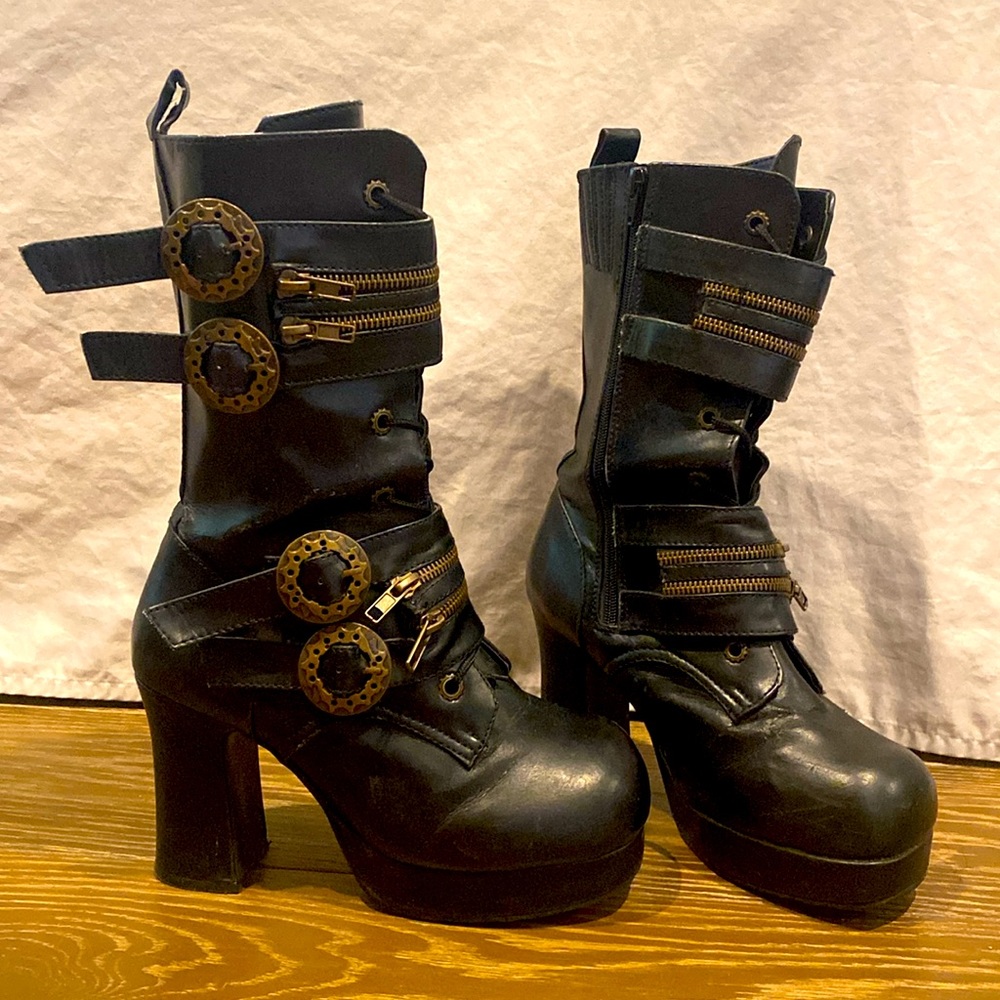 Demonia Gothika 100 Platform Boots Size 9